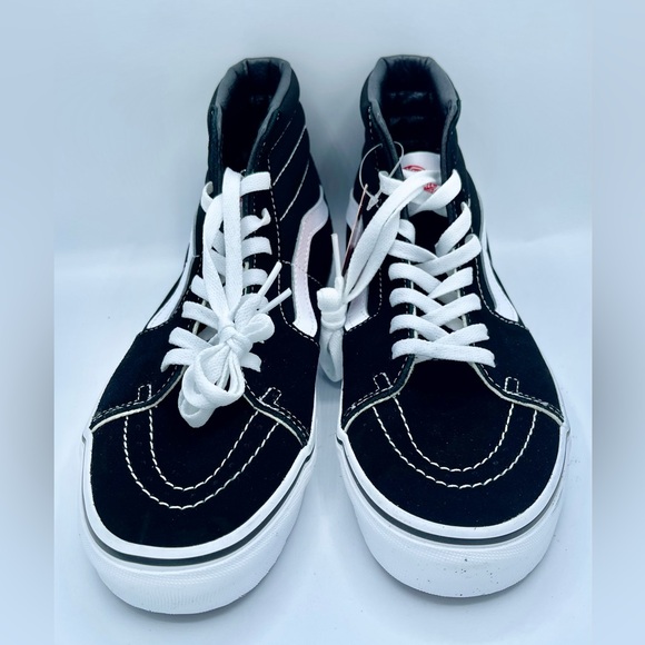 Brand New Vans Sk8-Hi Top Black & White Sneakers - Picture 13 of 17